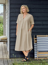 Charger l'image dans la galerie, l'andina robe grandes taille viscose