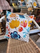 Cargar imagen en el visor de la galería, Coussin Soleil PACK 3
